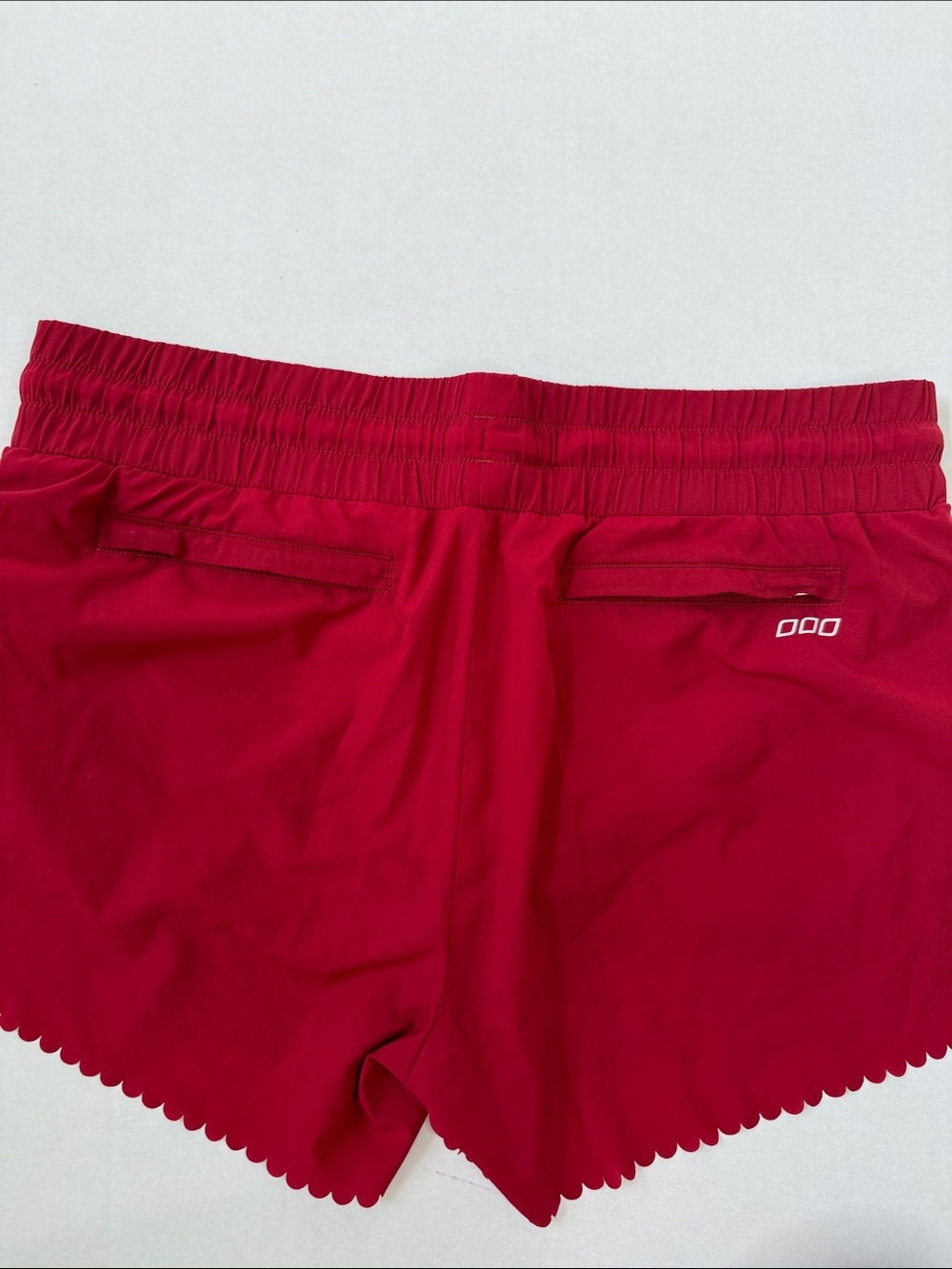 Lorna Jane Breeze Athletic Shorts Scallop Hem Red Size Womens Medium - Picture 9 of 11